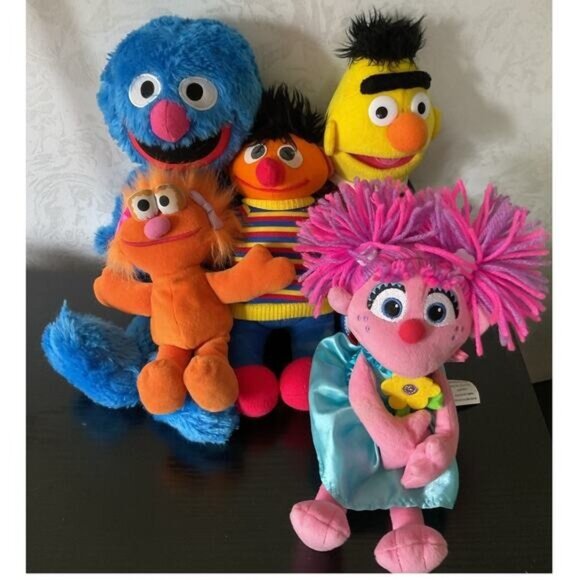 Unbranded Other - Sesame Street Stuffed Animal Plush Bundle 5 Ernie Bert Grover Zoe Abby